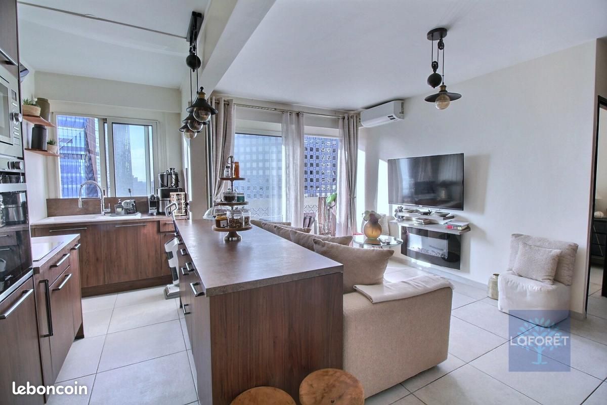 1 Schlafzimmer Wohnung in Puteaux, France, Nr. 167130