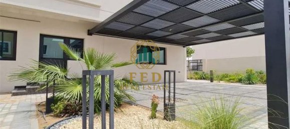 3 bedrooms Villa in Sharjah, UAE No. 8212 10