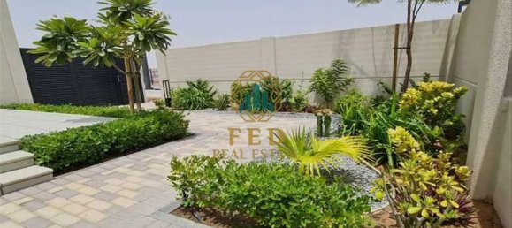 3 bedrooms Villa in Sharjah, UAE No. 8212 12
