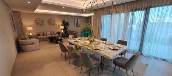 3 bedrooms Villa in Sharjah, UAE No. 8212 13