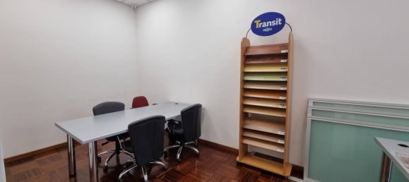 5 rooms Office in Milan, Italy No. 243321 6