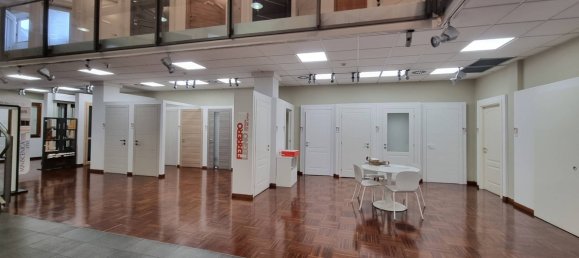 5 rooms Office in Milan, Italy No. 243321 11