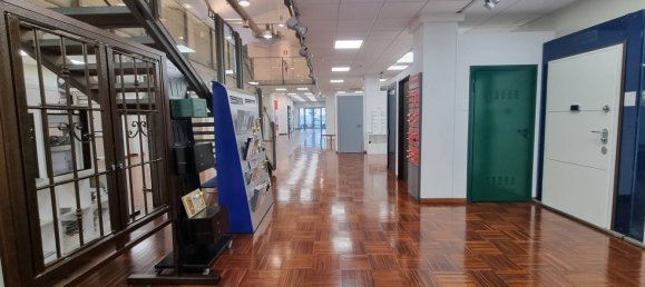 5 rooms Office in Milan, Italy No. 243321 19