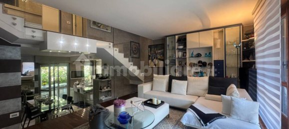 Villa de 2 dormitorios en Cassano Magnago, Italy No. 88556 2