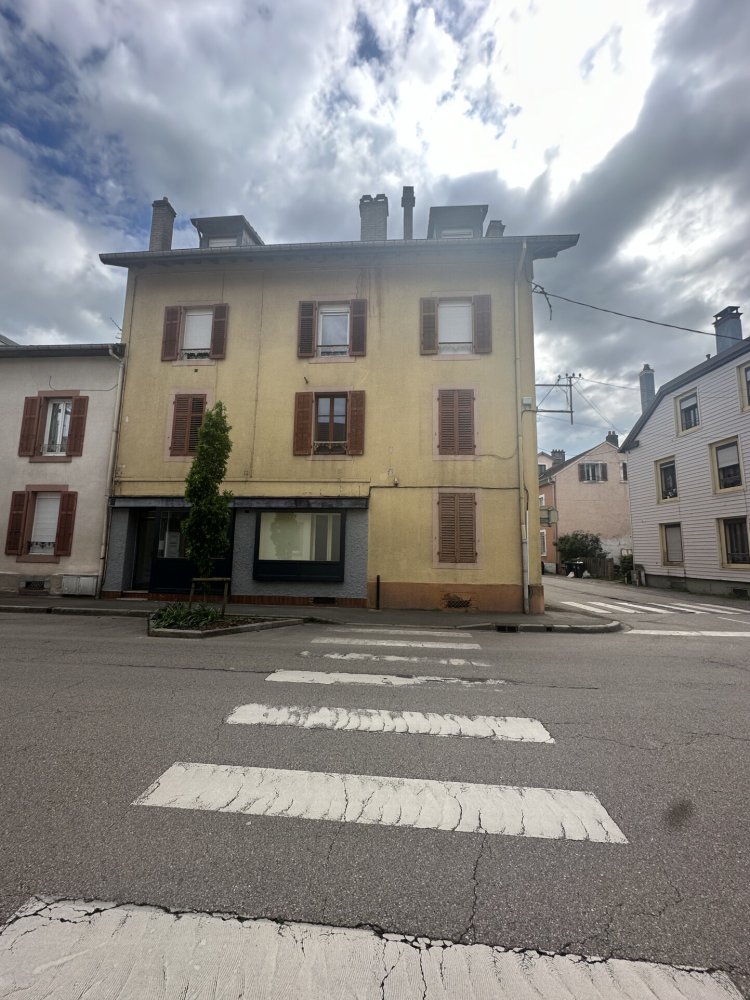 Edifício em Saint-Die-des-Vosges, France 179 m² N.º 68221