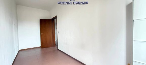 2 bedrooms Apartment in Parma, Italy No. 20877 37