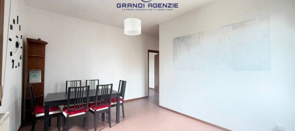 2 bedrooms Apartment in Parma, Italy No. 20877 2