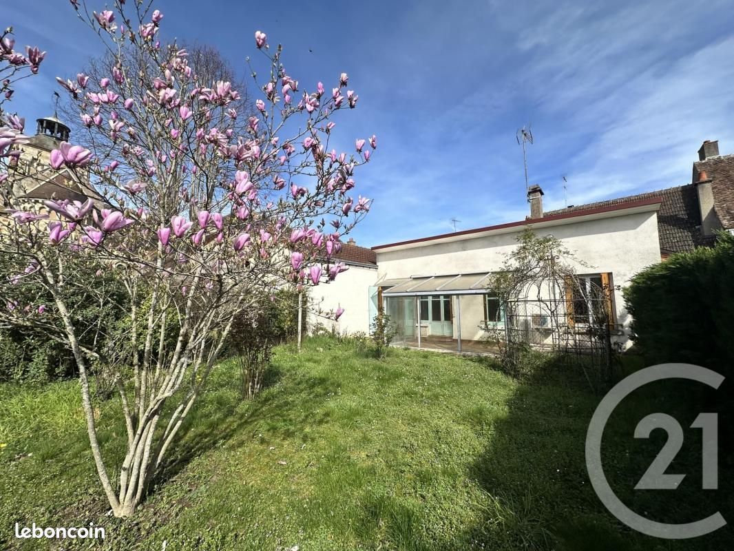 Таунхаус с 2 спальнями в Шатомеллян, Франция № 81316