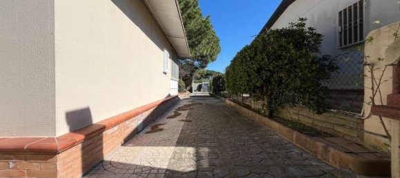 3 rooms Villa in Borgia, Italy No. 43521 16