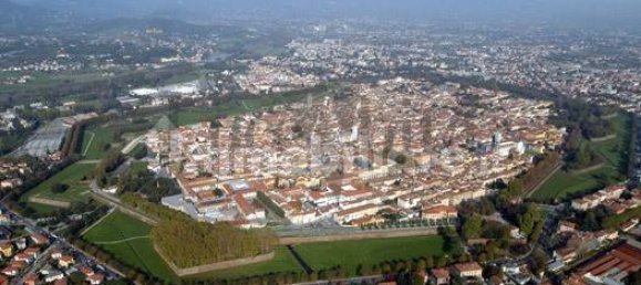 2 bedrooms Apartment in Capannori, Italy No. 42690 11