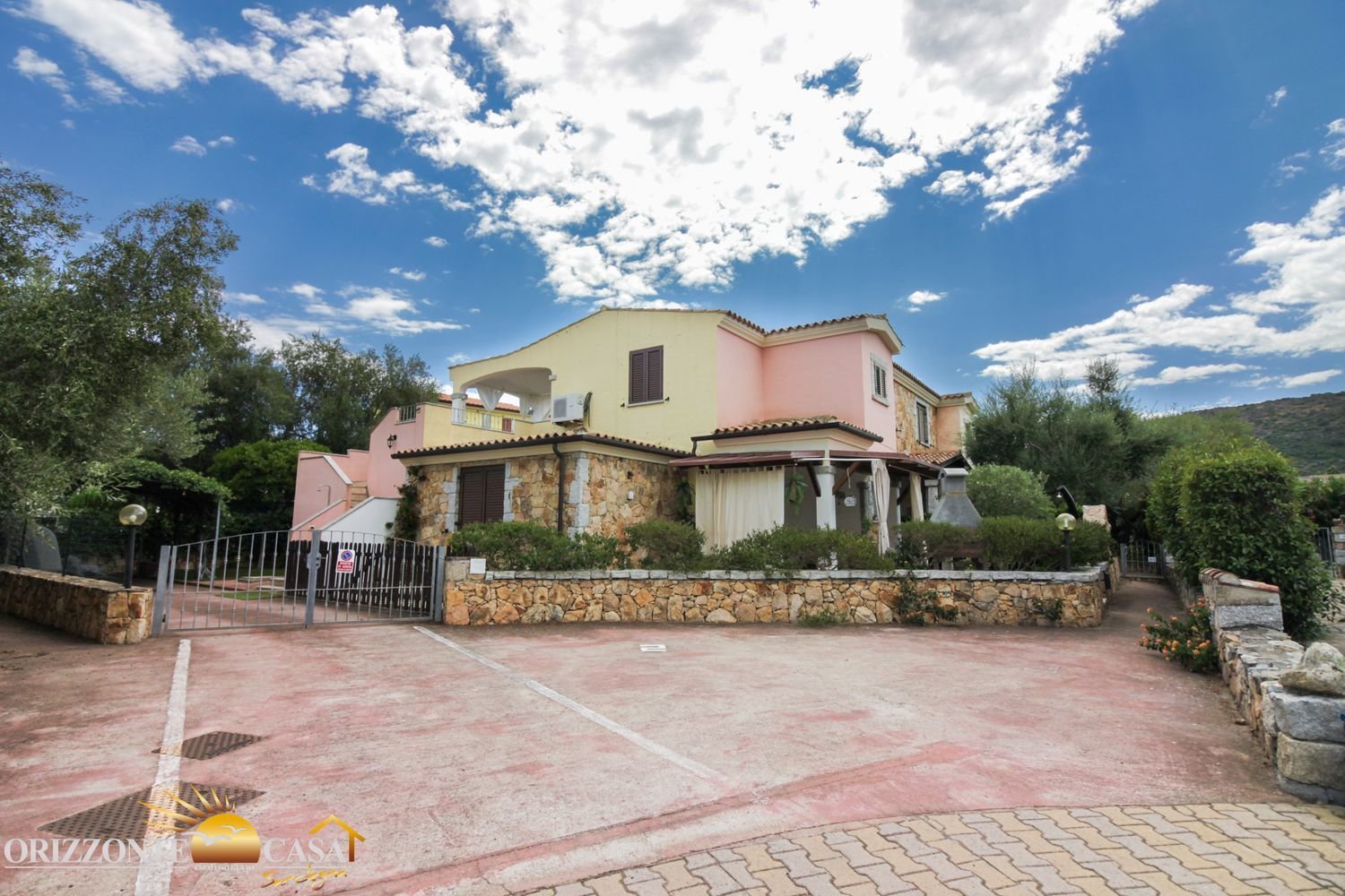 Квартира с 3 комнатами в Будони, Италия № 266505