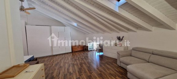 Estudio en Venegono Superiore, Italy No. 328391 10