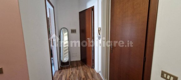 Estudio en Venegono Superiore, Italy No. 328391 15