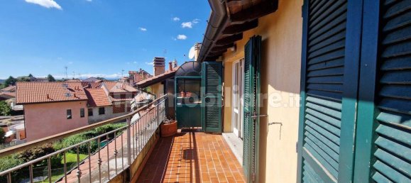 Estudio en Venegono Superiore, Italy No. 328391 25