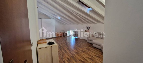 Estudio en Venegono Superiore, Italy No. 328391 14