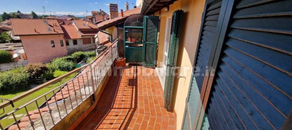 Estudio en Venegono Superiore, Italy No. 328391 24