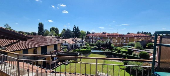 Estudio en Venegono Superiore, Italy No. 328391 27