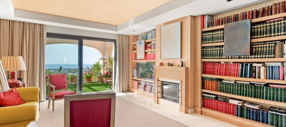 3 bedrooms Penthouse in La Quinta, Spain No. 186047 5