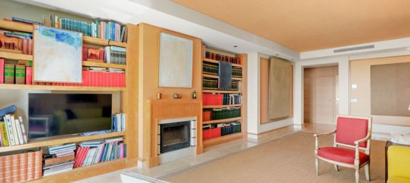 3 bedrooms Penthouse in La Quinta, Spain No. 186047 7