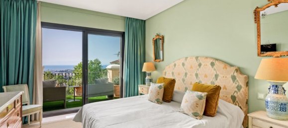 3 bedrooms Penthouse in La Quinta, Spain No. 186047 13