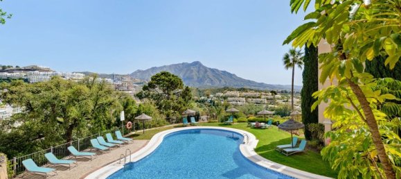 3 bedrooms Penthouse in La Quinta, Spain No. 186047 25