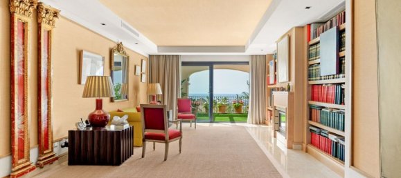 3 bedrooms Penthouse in La Quinta, Spain No. 186047 4