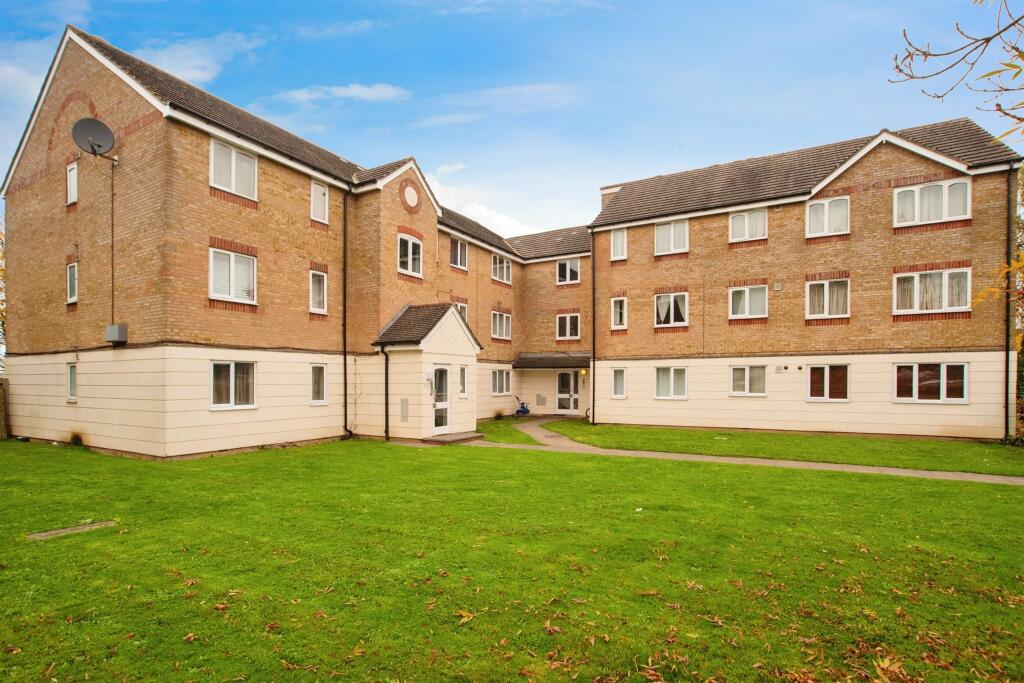 1 bedroom Apartment in Watford, United Kingdom No. 6155