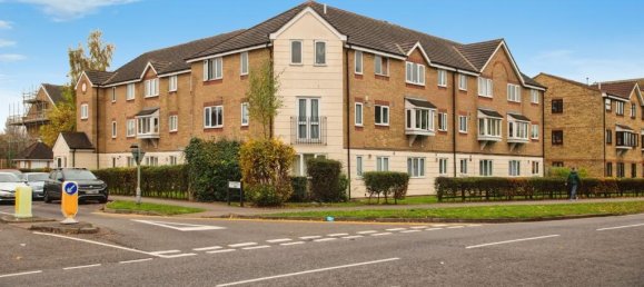1 bedroom Apartment in Watford, United Kingdom No. 6155 24