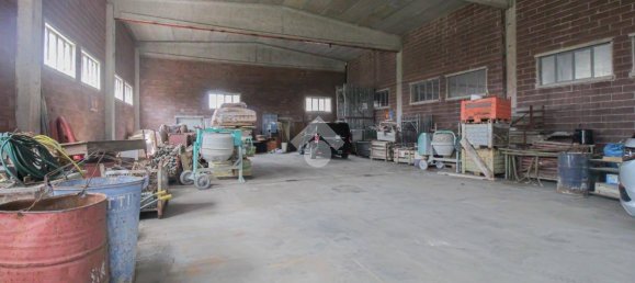2 rooms Warehouse in Castelcovati, Italy No. 273592 4