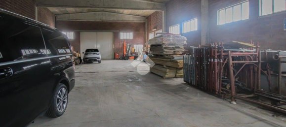 2 rooms Warehouse in Castelcovati, Italy No. 273592 2