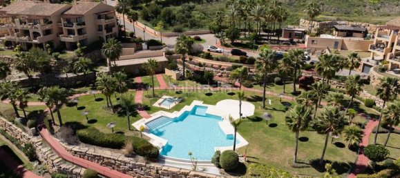 2 bedrooms Penthouse in El Paraiso, Spain No. 124257 21