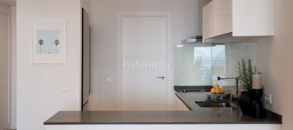 2 bedrooms Penthouse in El Paraiso, Spain No. 124257 12