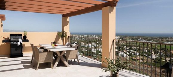 2 bedrooms Penthouse in El Paraiso, Spain No. 124257 17