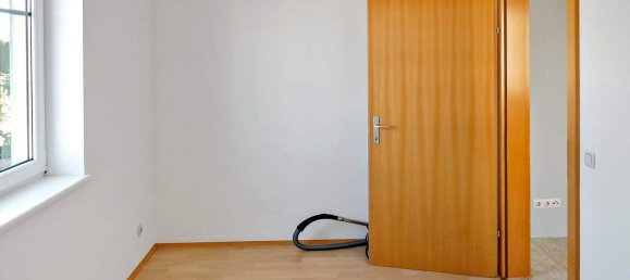 3 rooms Apartment in Amstetten, Austria No. 38359 8