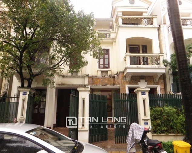 4 bedrooms Villa in Tay Ho, Vietnam No. 2038