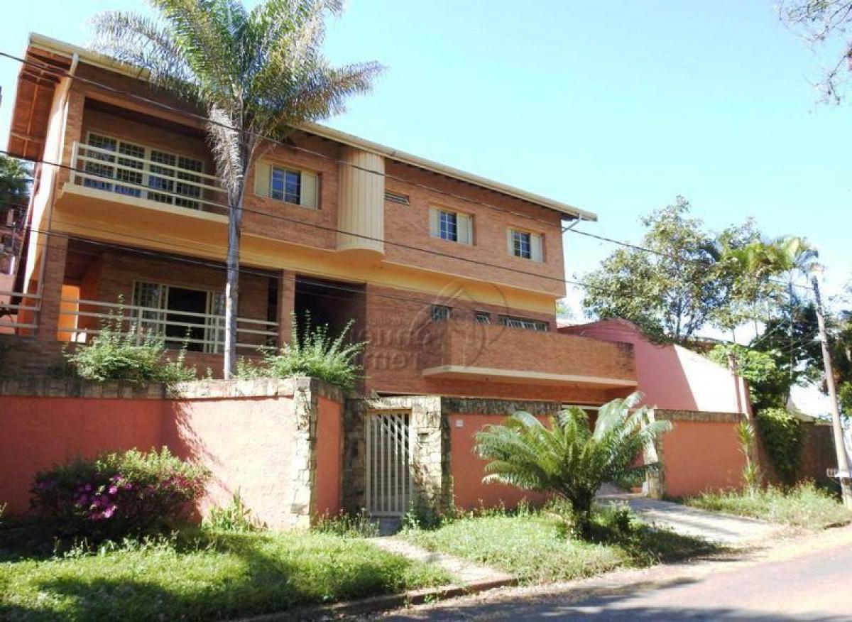 Casa de 4 dormitorios en Sao Paulo, Brazil No. 506731