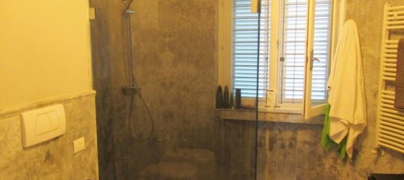 6 rooms Villa in Carrara, Italy No. 38350 13