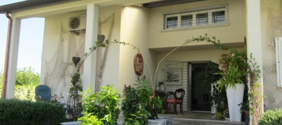 6 rooms Villa in Carrara, Italy No. 38350 29