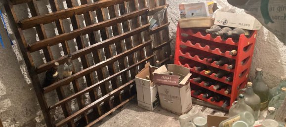 Casa de 9 habitaciónes en Montecreto, Italy No. 18778 13