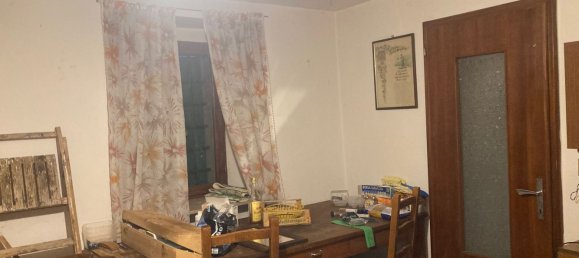 Casa de 9 habitaciónes en Montecreto, Italy No. 18778 2