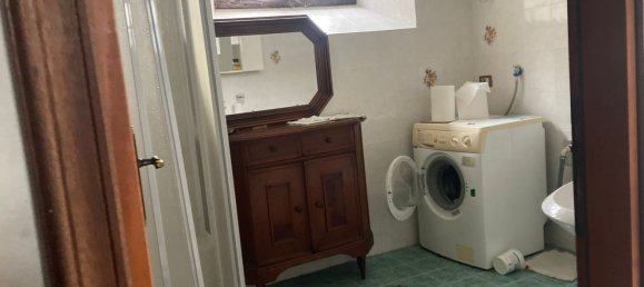 Casa de 9 habitaciónes en Montecreto, Italy No. 18778 10