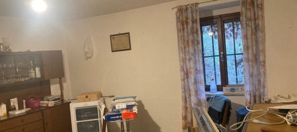 Casa de 9 habitaciónes en Montecreto, Italy No. 18778 4