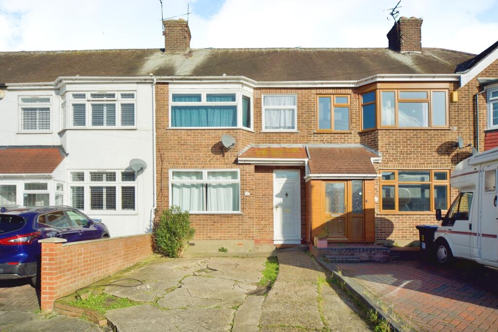 3 bedrooms House in Enfield, United Kingdom No. 11506