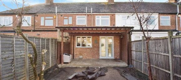 3 bedrooms House in Enfield, United Kingdom No. 11506 11