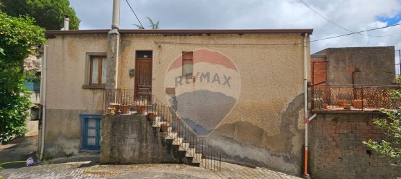 Квартира с 5 спальнями в Укрия, Италия № 354463 35