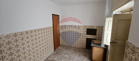 Квартира с 5 спальнями в Укрия, Италия № 354463 30