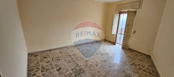 Квартира с 5 спальнями в Укрия, Италия № 354463 25