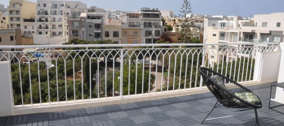 Ático de 3 dormitorios en Swieqi, Malta No. 10045 3