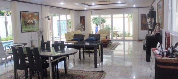 4 bedrooms Cafe / restaurant in Pattaya, Thailand No. 1903 13