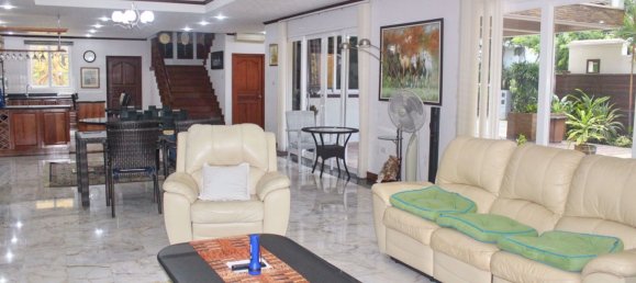 4 bedrooms Cafe / restaurant in Pattaya, Thailand No. 1903 16